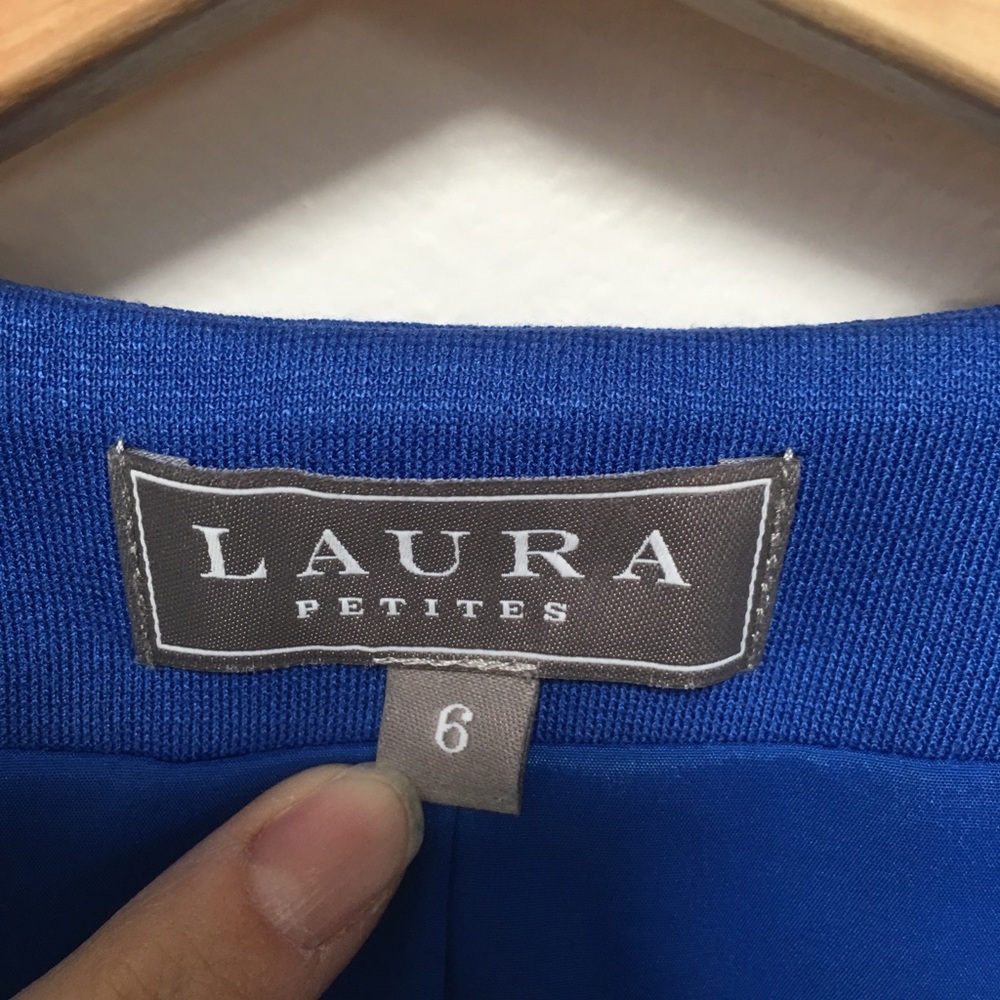 Designer Fitted Blazer - Picture 3 of 3